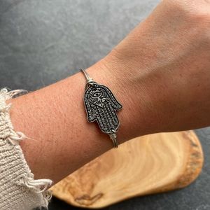 Luca & Danni Hamsa bracelet
